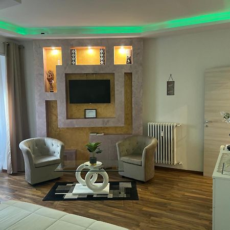 Katrin Luxury Hotel Верона Екстериор снимка
