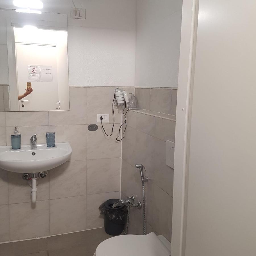 Katrin Luxury Hotel Верона Екстериор снимка