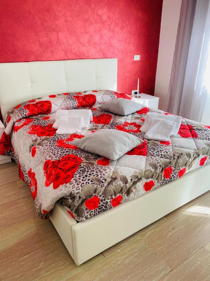 Katrin Luxury Hotel Верона Екстериор снимка