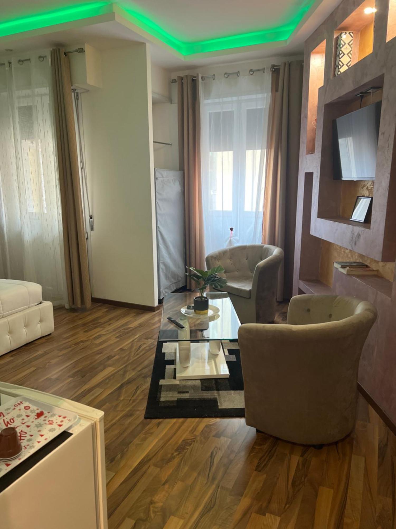 Katrin Luxury Hotel Верона Екстериор снимка